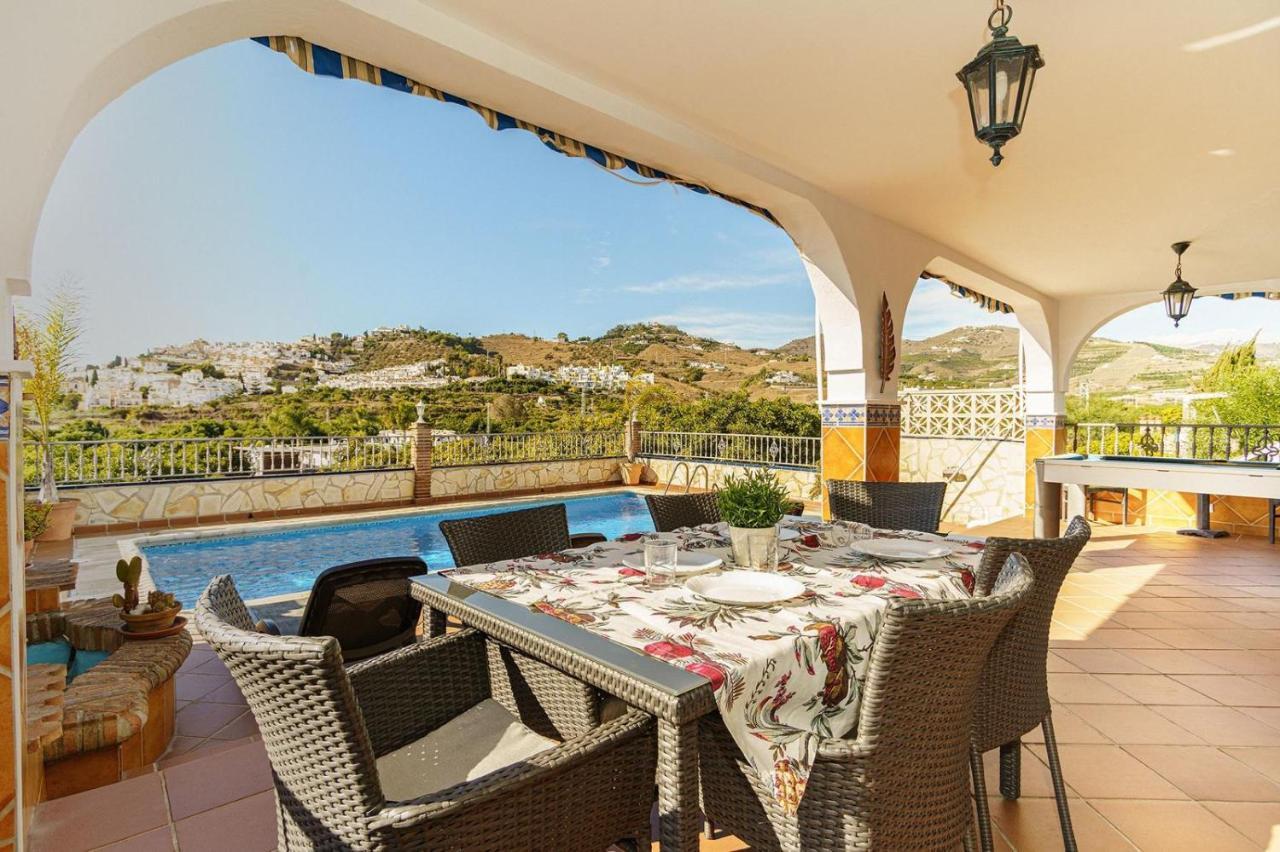 Villa Triana Nerja Exterior photo